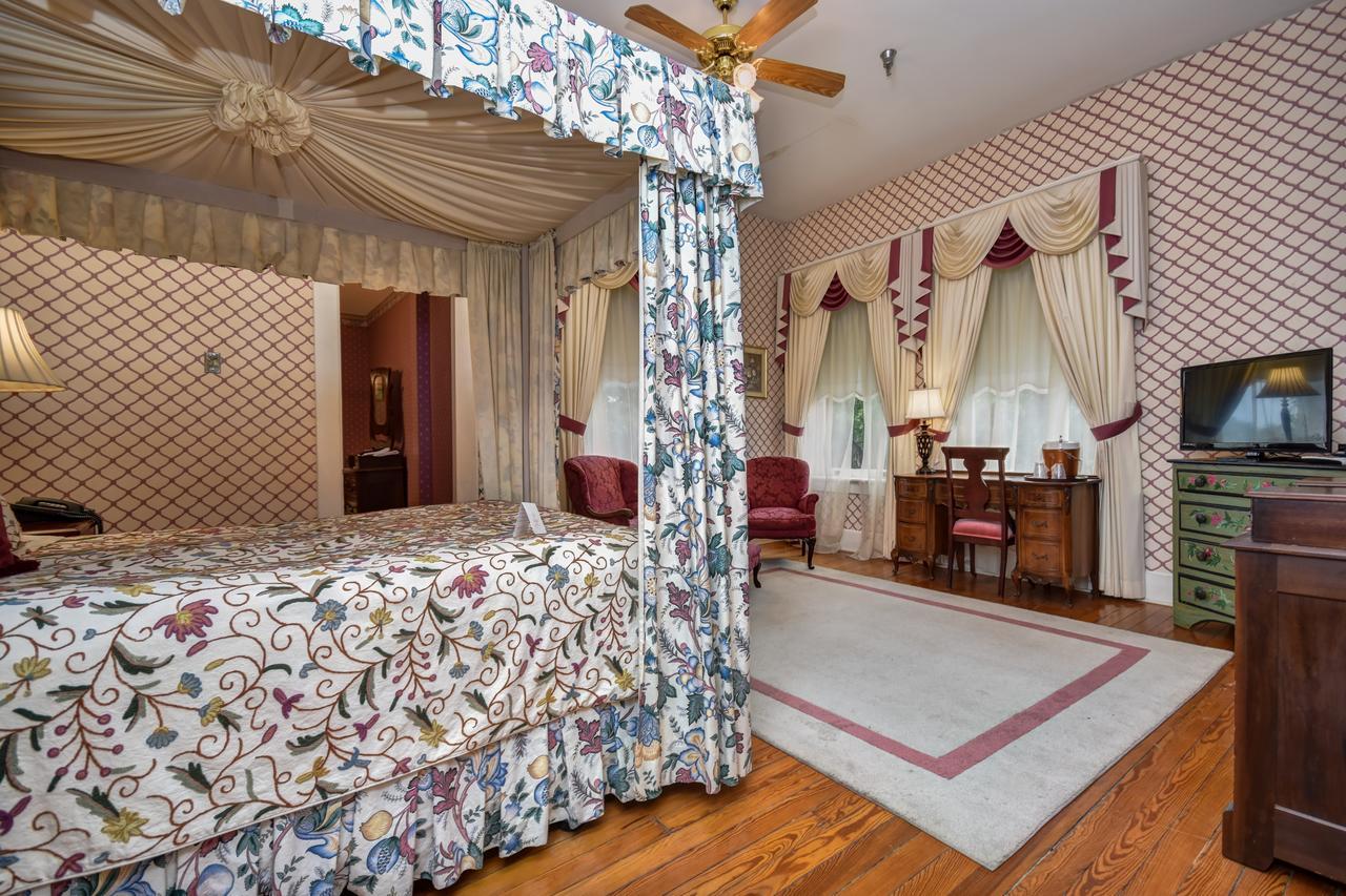 The Mansion At Elfindale Bed & Breakfast Спрингфийлд Стая снимка